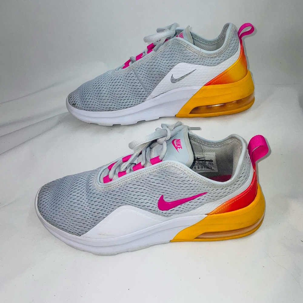 Nike Air Max Sneakers in Gray and Pink